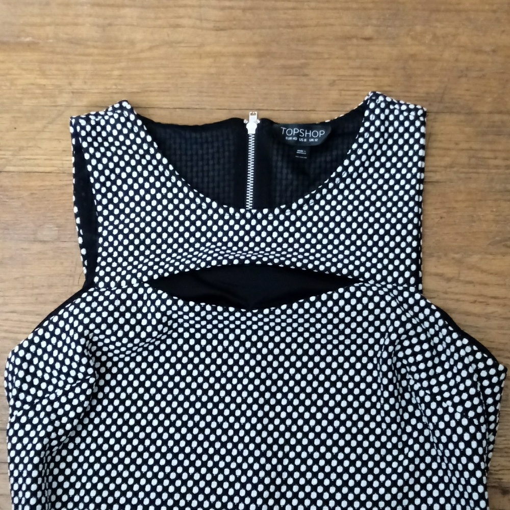Topshop Geo Polka Dot Dress W/ Front Keyhole Size 8 - Picture 2 of 6
